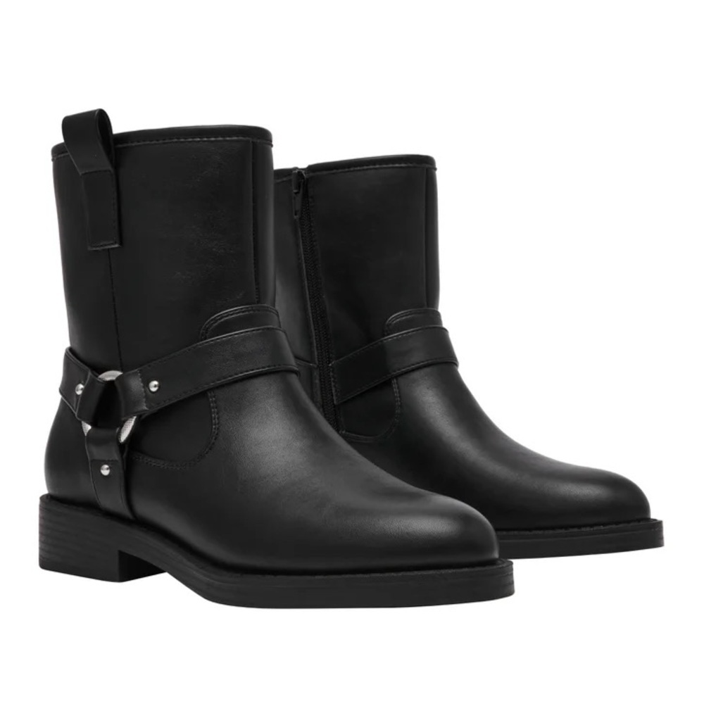 NIB DV by Dolce Vita harness strap moto boots